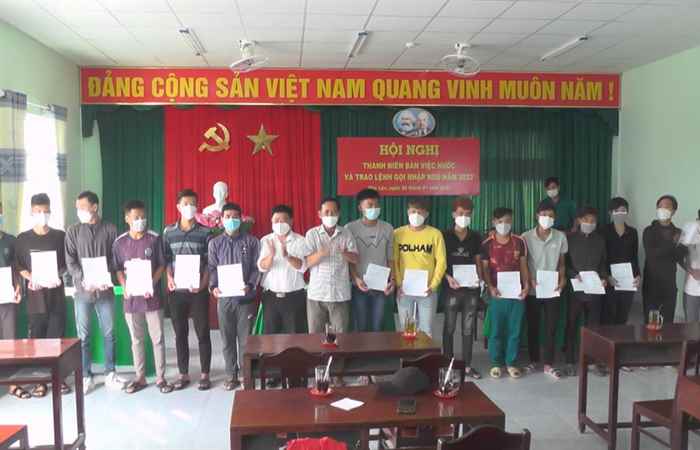 Thanh niên thị trấn Phú Lộc sẵn sàng lên đường nhập ngũ